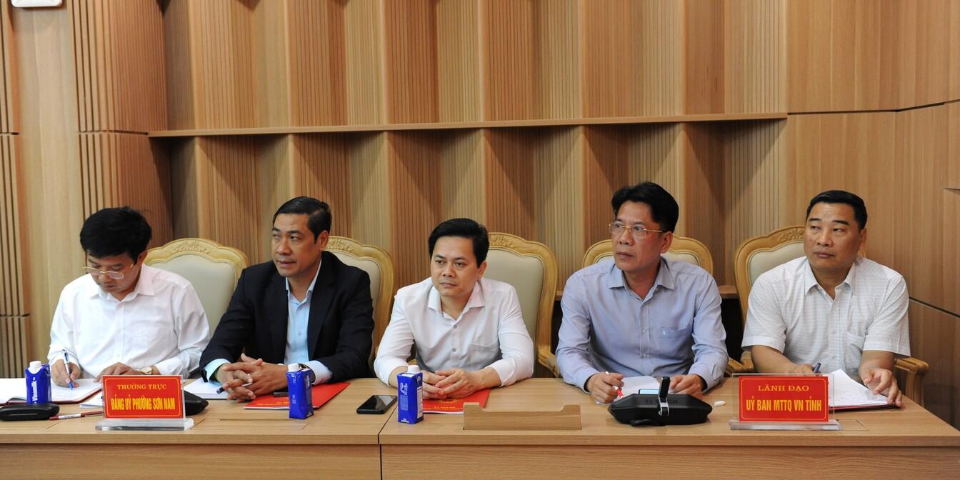 Phó Chủ tịch Quốc hội Nguyễn Thị Thanh giám sát, kiểm tra công tác bầu cử tại Hưng Yên