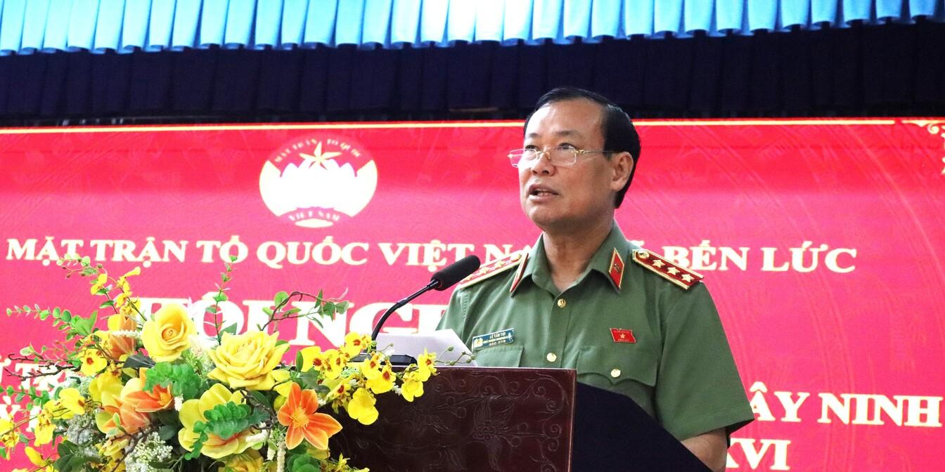 Chủ nhiệm Ủy ban Quốc phòng, An ninh và Đối ngoại, Thượng tướng Lê Tấn Tới tiếp xúc cử tri các xã Bến Lức, Bình Đức, Mỹ Thạnh, tỉnh Tây Ninh