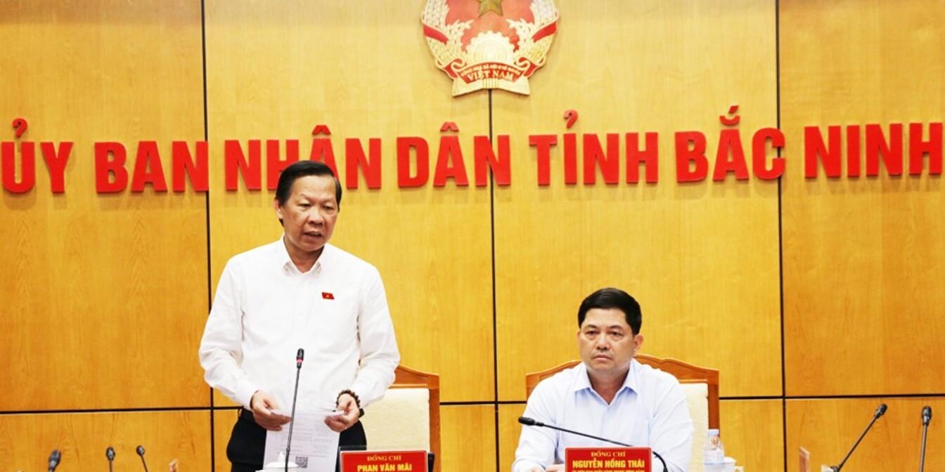 Chủ nhiệm Uỷ ban Kinh tế và Tài chính Phan Văn Mãi và đoàn công tác khảo sát thực hiện tăng trưởng hai con số tại Bắc Ninh