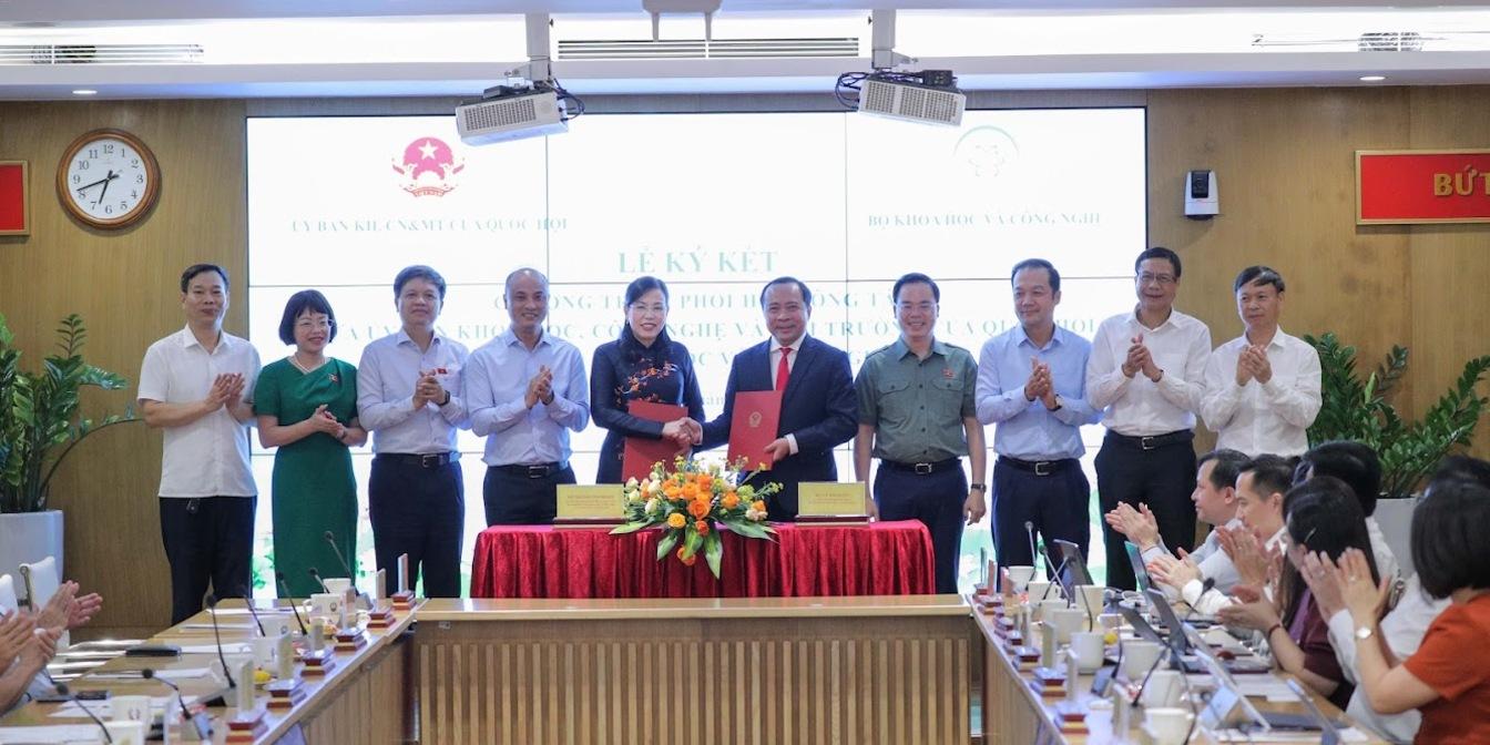Hướng tới tăng trưởng hai con số dựa trên nền tảng khoa học, công nghệ và đổi mới sáng tạo