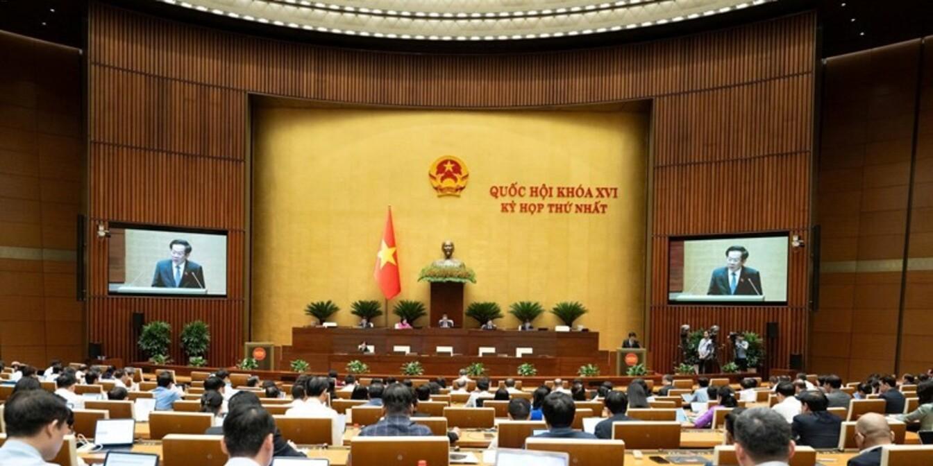 Quốc hội thông qua Luật sửa đổi, bổ sung một số điều của Luật Thi đua, khen thưởng