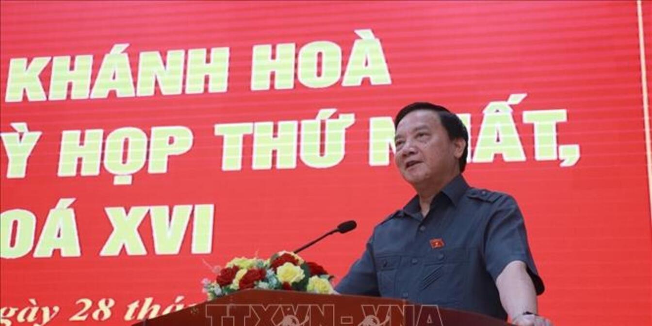 Phó Chủ tịch Quốc hội Nguyễn Khắc Định tiếp xúc cử tri tỉnh Khánh Hòa