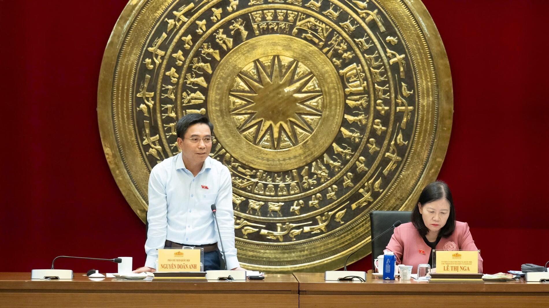 Ảnh: Phó Chủ tịch Quốc hội, Thượng tướng Nguyễn Doãn Anh làm việc với Thường trực Ủy ban Dân nguyện và Giám sát của Quốc hội chiều 15/4