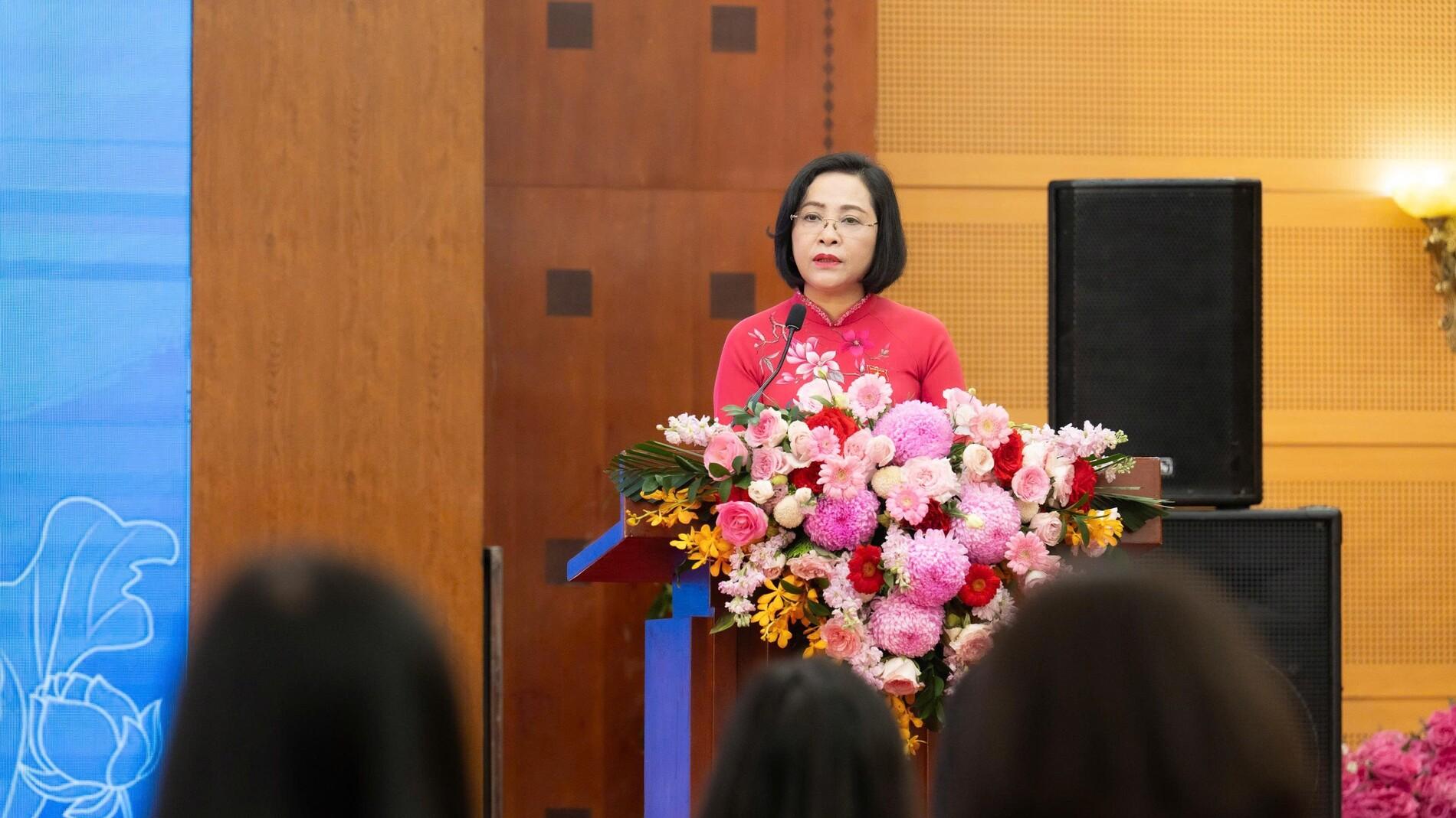 Phát huy bản lĩnh, trí tuệ phụ nữ Việt Nam, hoàn thành trọng trách cử tri và Nhân dân giao phó