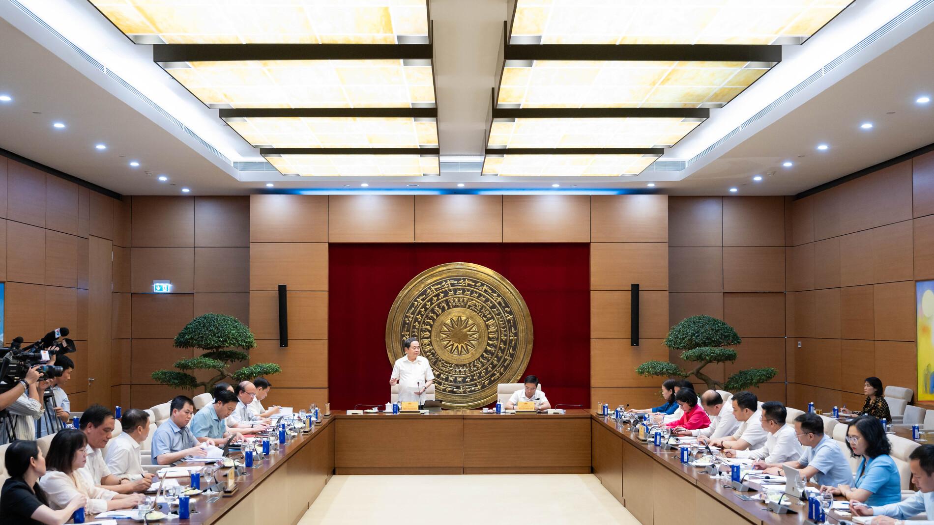 Chủ tịch Quốc hội Trần Thanh Mẫn làm việc với Thường trực Ủy ban Dân nguyện và Giám sát