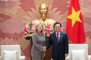 Phó Chủ tịch Quốc hội Lê Minh Hoan tiếp Giám đốc Ngân hàng Thế giới