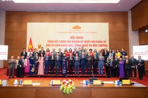 Ủy ban Khoa học, Công nghệ và Môi trường tiếp tục gieo những hạt giống của tri thức và sự liêm chính vào từng dự án luật