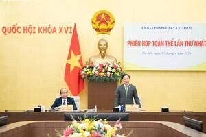 [Ảnh] Phiên họp toàn thể lần thứ Nhất, Ủy ban Pháp luật và Tư pháp khoá XVI