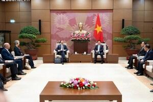 Phó Chủ tịch Quốc hội Nguyễn Hồng Diên hội kiến với Chủ tịch Uỷ ban Nghị viện EFTA