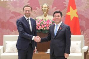 Phó Chủ tịch Quốc hội Nguyễn Hồng Diên hội kiến với Chủ tịch Uỷ ban Nghị viện EFTA