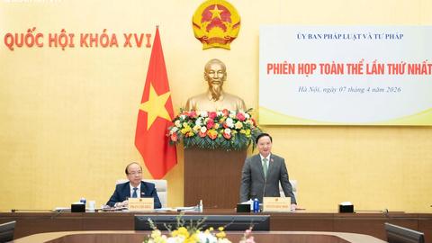 Phó Chủ tịch Quốc hội Nguyễn Khắc Định dự Phiên họp toàn thể lần thứ Nhất Ủy ban Pháp luật và Tư pháp của Quốc hội khoá XVI