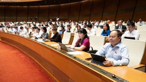 Quốc hội thảo luận Kế hoạch 2026 - 2030: Đột phá hạ tầng và nhân lực để tăng trưởng "hai con số"