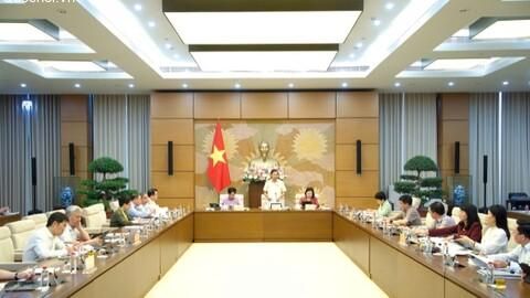 Thường trực Ủy ban Kinh tế và Tài chính họp phiên mở rộng cho ý kiến vào các báo cáo kinh tế - xã hội