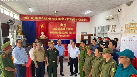 Phó Chủ tịch Quốc hội, Thượng tướng Trần Quang Phương kiểm tra, giám sát tại Phòng Cảnh sát PCCC&CNCH, Công an tỉnh An Giang