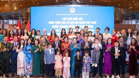 Chủ tịch Quốc hội và Phu nhân gặp mặt cán bộ, nhân viên Đại sứ quán, cộng đồng người Việt Nam tại Thổ Nhĩ Kỳ