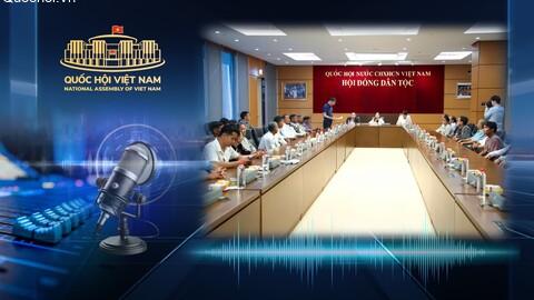 Phó Chủ tịch Hội đồng Dân tộc Đinh Thị Phương Lan tiếp Đoàn đại biểu người có uy tín tỉnh Quảng Ngãi