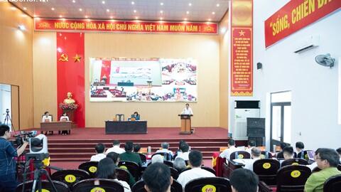 Ảnh:  Phó Chủ tịch Quốc hội, Thượng tướng Nguyễn Doãn Anh tiếp xúc cử tri tại xã Hồi Xuân, tỉnh Thanh Hóa sáng 29/4