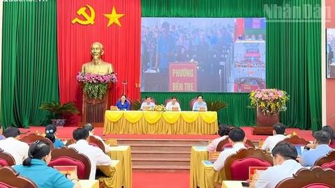 Chủ nhiệm Uỷ ban Kinh tế và Tài chính Phan Văn Mãi cùng đại biểu Quốc hội tỉnh Vĩnh Long tiếp xúc cử tri với 124 xã, phường trong tỉnh