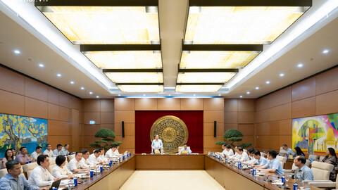 Ảnh: Chủ tịch Quốc hội Trần Thanh Mẫn chủ trì làm việc với Thường trực Ủy ban Quốc phòng, An ninh và Đối ngoại