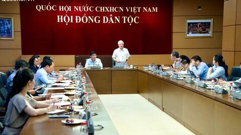 Phó Chủ tịch Thường trực Quốc hội Đỗ Văn Chiến làm việc với Thường trực Hội đồng Dân tộc