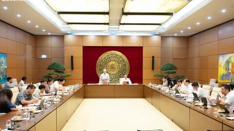 Phó Chủ tịch Thường trực Quốc hội Đỗ Văn Chiến dự Phiên họp thứ Nhất của Tổ biên tập xây dựng Đề án ban hành Quy chế phối hợp của Đảng ủy Quốc hội