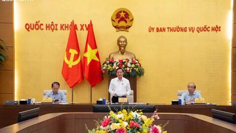 Phó Chủ tịch Quốc hội Nguyễn Khắc Định chủ trì họp rà soát chuẩn bị các dự án luật, nghị quyết trình Quốc hội trong năm 2026