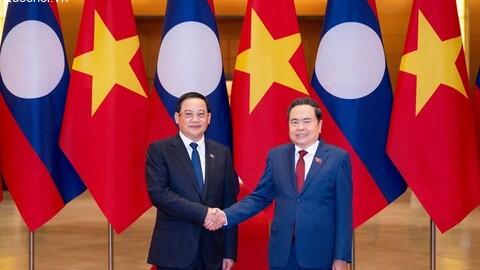 Chủ tịch Quốc hội Trần Thanh Mẫn hội kiến Thủ tướng Cộng hòa Dân chủ Nhân dân Lào Sonexay Siphandone