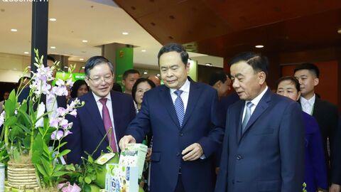 Chủ tịch Quốc hội dự khai mạc Đại hội toàn quốc Hội Nông dân Việt Nam lần thứ IX