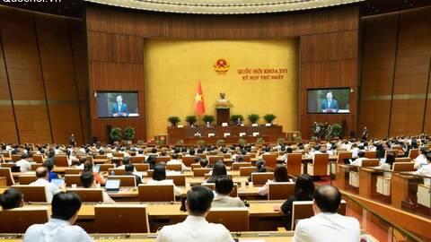 Đại biểu Quốc hội tỉnh Thái Nguyên phát biểu tại hội trường góp ý dự thảo Luật Thủ đô (sửa đổi)