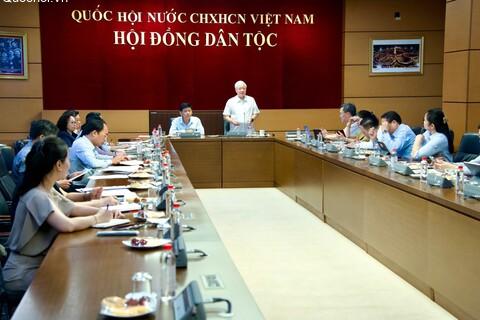 Phó Chủ tịch Thường trực Quốc hội Đỗ Văn Chiến làm việc với Thường trực Hội đồng Dân tộc