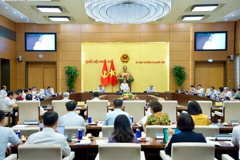 Kiến nghị xem xét tổ chức Kỳ họp không thường lệ của Quốc hội
