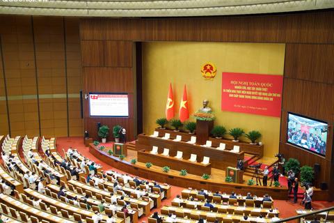 Bản tin hoạt động Quốc hội ngày 13/4/2026