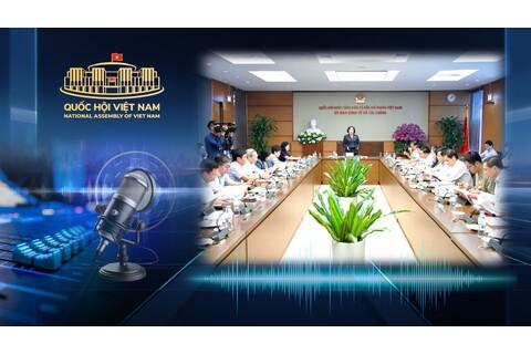 Phó Chủ tịch Quốc hội Nguyễn Thị Hồng làm việc với Thường trực Ủy ban Kinh tế và Tài chính