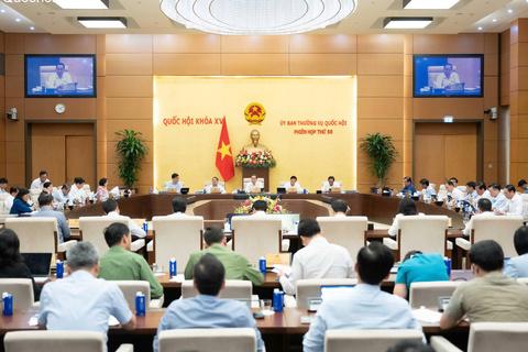 Uỷ ban Thường vụ Quốc hội cho ý kiến về phát triển kinh tế - xã hội giai đoạn 2021 - 2025, kế hoạch giai đoạn 2026 - 2030