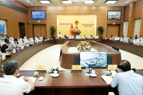 UBTVQH: Kiên quyết khắc phục tình trạng "nợ" văn bản hướng dẫn luật