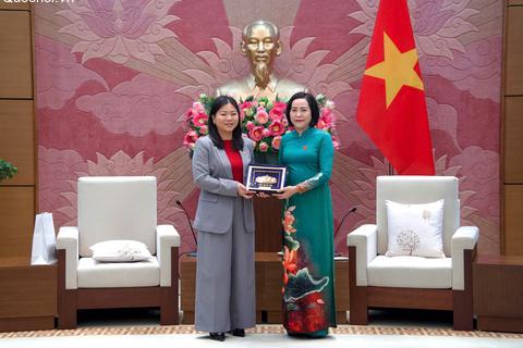 Phó Chủ tịch Quốc hội Nguyễn Thị Thanh tiếp bà Sook Yee Lai, Quyền Chủ tịch Hạ viện bang Tây Úc