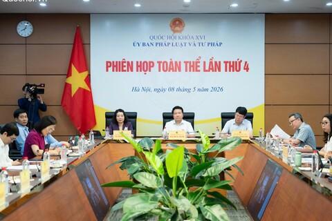 Ủy ban Pháp luật và Tư pháp thẩm tra dự án Pháp lệnh sửa đổi, bổ sung một số điều của Pháp lệnh Hợp nhất văn bản quy phạm pháp luật