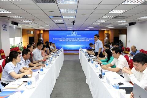 Đoàn công tác của Thường trực Ủy ban Khoa học, Công nghệ và Môi trường làm việc với Tập đoàn Dệt may Việt Nam