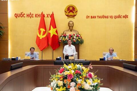 Phó Chủ tịch Quốc hội Nguyễn Khắc Định chủ trì họp rà soát chuẩn bị các dự án luật, nghị quyết trình Quốc hội trong năm 2026
