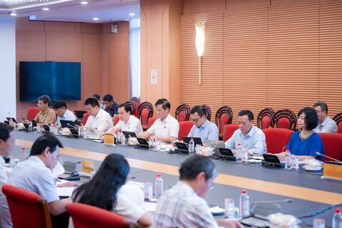 Hoàn thiện chính sách an sinh xã hội và an toàn lao động đáp ứng yêu cầu phát triển đất nước trong giai đoạn mới