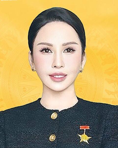Đồng chí Lê Nữ Thuỳ Dương