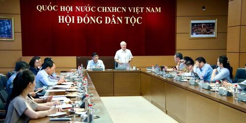 Phó Chủ tịch Thường trực Quốc hội Đỗ Văn Chiến làm việc với Thường trực Hội đồng Dân tộc