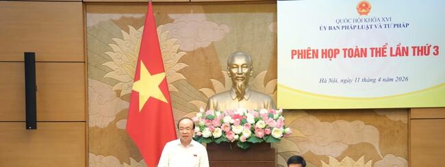 Tạo cơ sở pháp lý cho việc thực hiện thí điểm chế định luật sư công