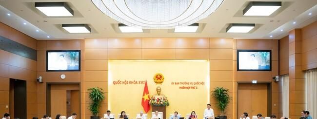 Ảnh: Ủy ban Thường vụ Quốc hội xem xét Báo cáo công tác dân nguyện của Quốc hội tháng 3 và tháng 4/2026