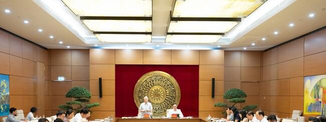 Phó Chủ tịch Thường trực Quốc hội Đỗ Văn Chiến dự Phiên họp thứ Nhất của Tổ biên tập xây dựng Đề án ban hành Quy chế phối hợp của Đảng ủy Quốc hội