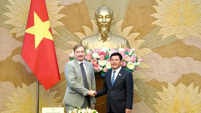 Phó Chủ tịch Quốc hội Nguyễn Hồng Diên tiếp Hiệp hội doanh nghiệp châu Âu tại Việt Nam