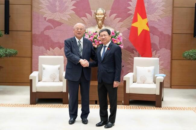 Phó Bí thư Đảng ủy Quốc hội Vũ Hải Hà tiếp Cố vấn đặc biệt Liên minh nghị sĩ hữu nghị Nhật - Việt Takebe Tsutomu
