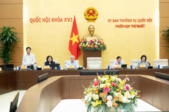Ủy ban Thường vụ Quốc hội thảo luận về công tác giải quyết kiến nghị cử tri và hoàn thiện các báo cáo trình Quốc hội tại Kỳ họp thứ Nhất