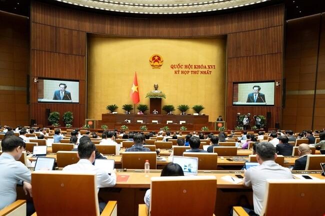 Quốc hội thông qua Luật sửa đổi, bổ sung một số điều của Luật Thi đua, khen thưởng