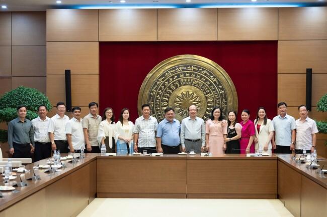 Chủ nhiệm Ủy ban Pháp luật và Tư pháp tiếp Đoàn đại biểu Hội Nông dân Việt Nam tỉnh Cà Mau